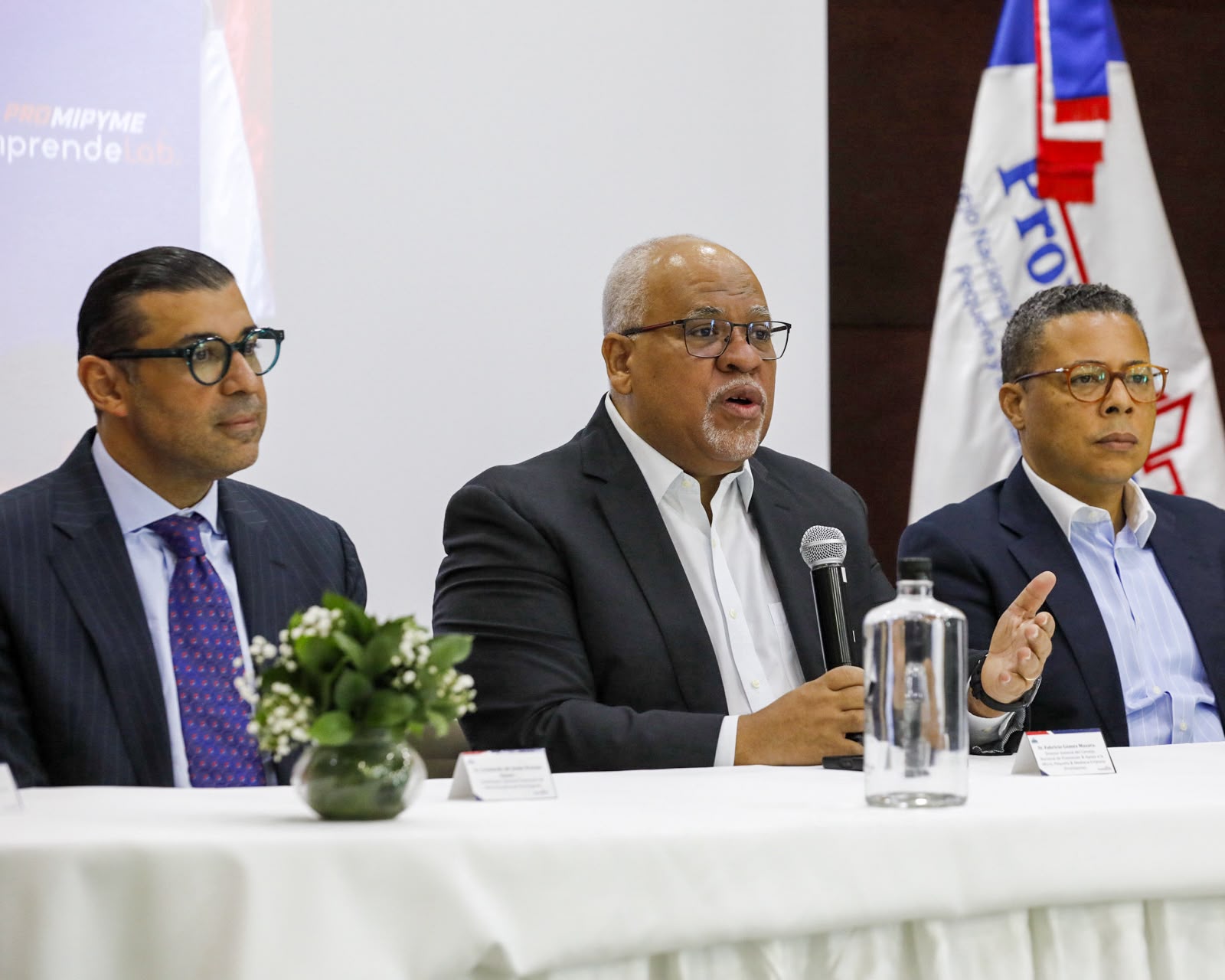 Director General PROMIPYME anuncia lanzamiento EMPRENDELAB 2026
